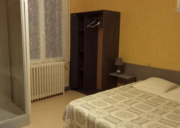 Restaurant De La Gare Hotel *